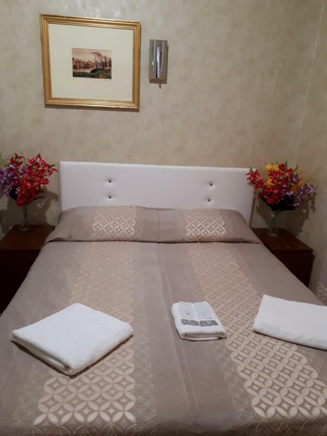 Renting Rooms Roma Ngoại thất bức ảnh