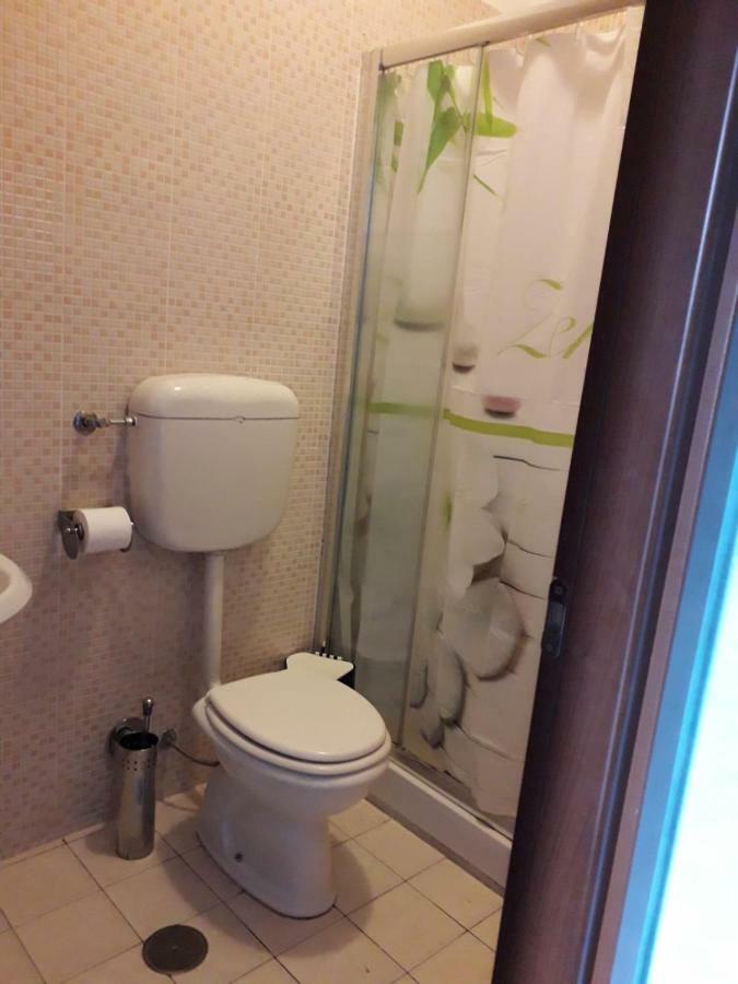 Renting Rooms Roma Ngoại thất bức ảnh